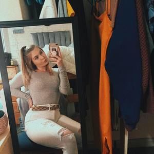 Meet your Posher, Carina